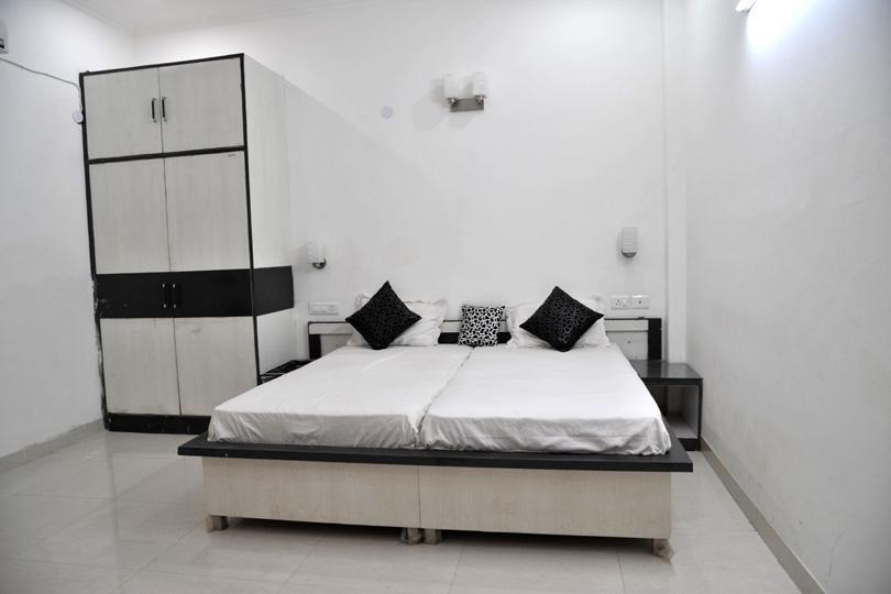 גורגאון Aura Suites מראה חיצוני תמונה